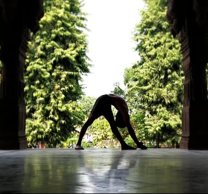 10.-Standing-Separate-Leg-Head-to-Knee-Pose-4-Parth-Agrawal