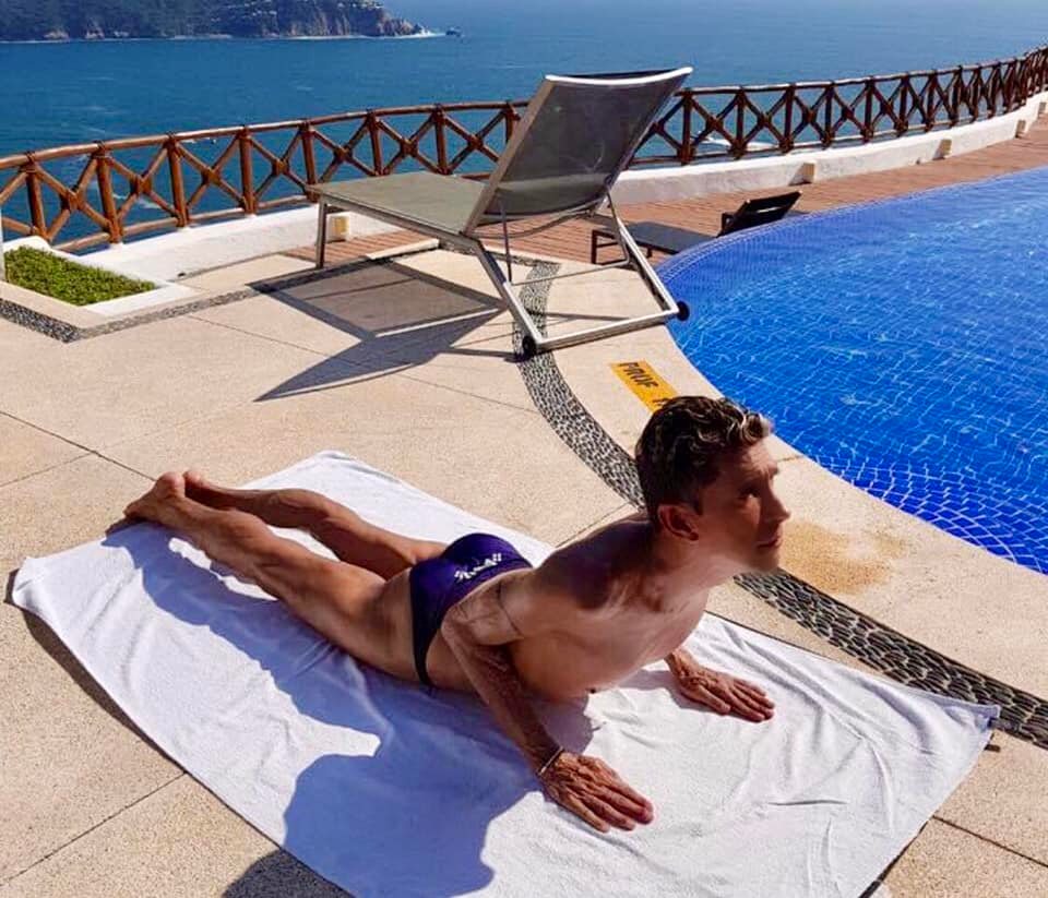 16.-Cobra-Pose-4-Hector-Saldana-Vilchis