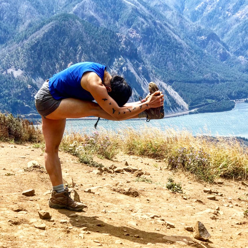 5-Standing-Head-to-Knee-Pose-4-Diana-Aldeguer