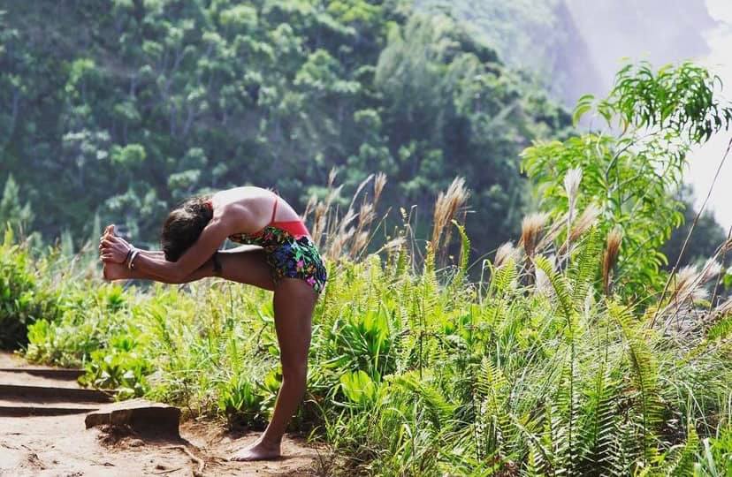 5-Standing-Head-to-Knee-Pose-8-Moni-ElBatrik