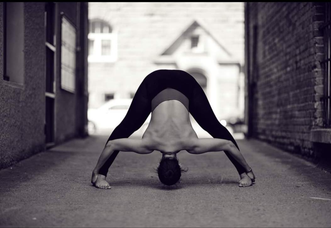 8-Standing-Separate-Leg-Stretching-Pose-2-Jib-Sans